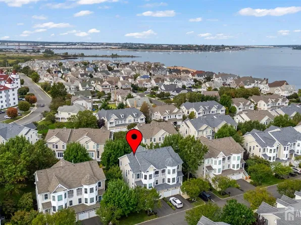 67 S Shore Dr, South Amboy, NJ 08879