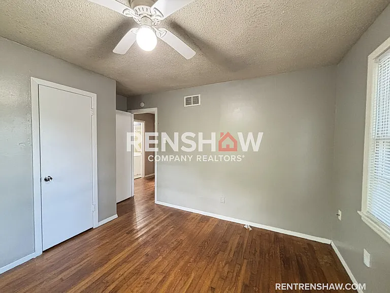 4694 McCrory Ave — Photo 10
