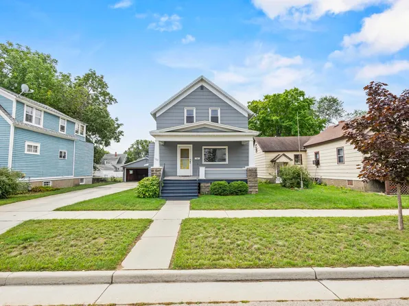 1123 Garfield Ave, Marinette, WI 54143