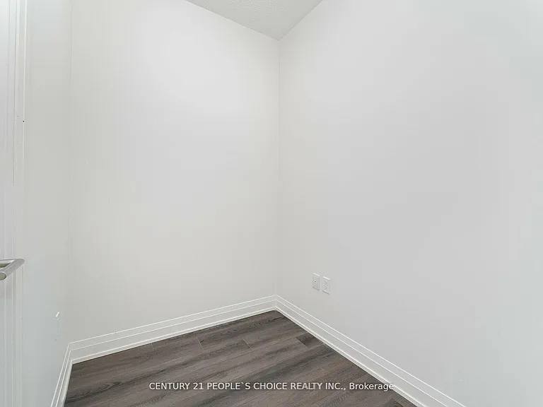 509 Dundas St W #711 — Photo 20