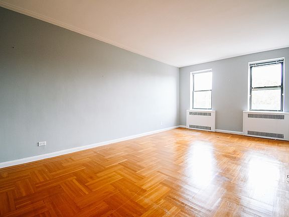 2nd image of 200 Haven Ave APT 6M