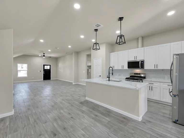 106 Harbor Court Dr — Photo 13