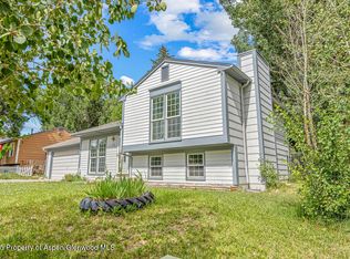 813 Finley Ln, Craig, CO 81625