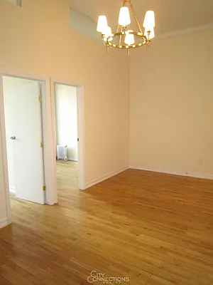 Rented by City Connections Realty | media 20