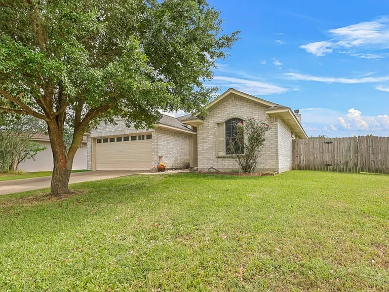 3822 Westfield Dr — Photo 4