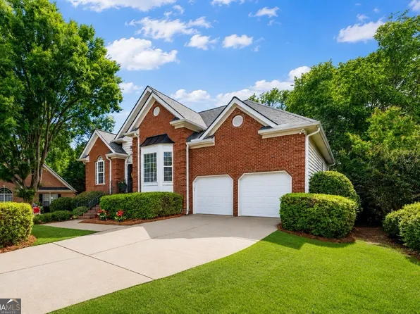 215 Mamie Ct, Alpharetta, GA 30004