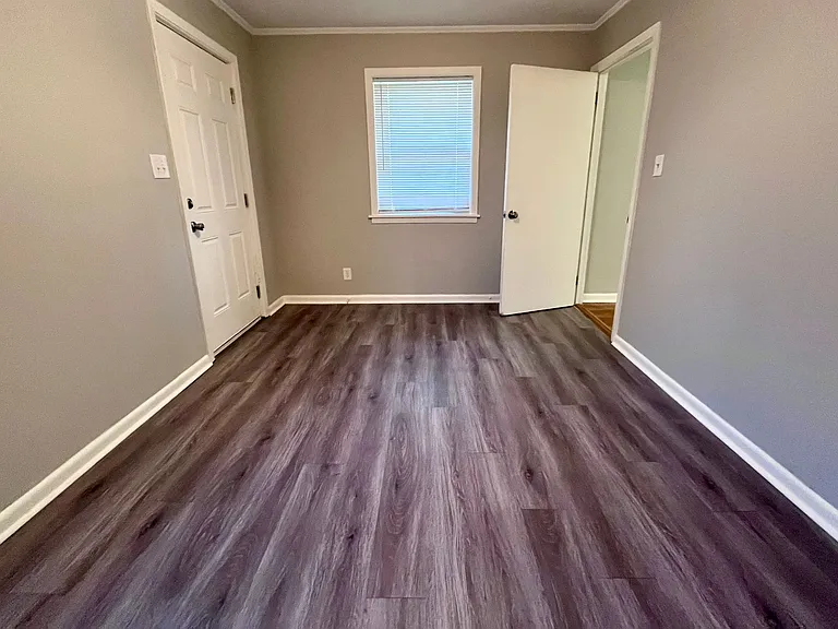 421 E 2nd St — Photo 14
