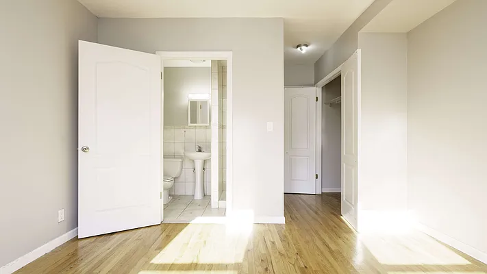 Rented by Nooklyn NYC LLC | media 40