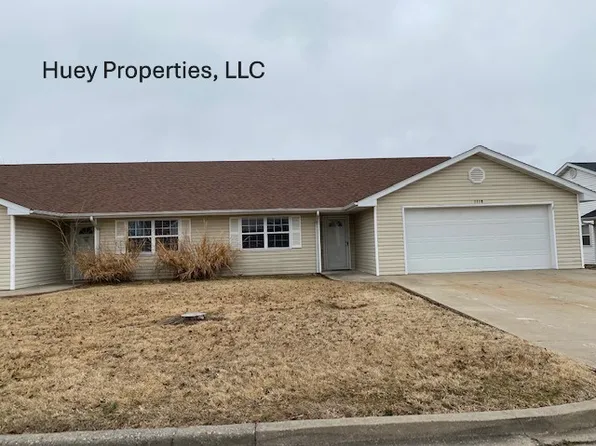 1118 Ashton Cir E, Fulton, MO 65251