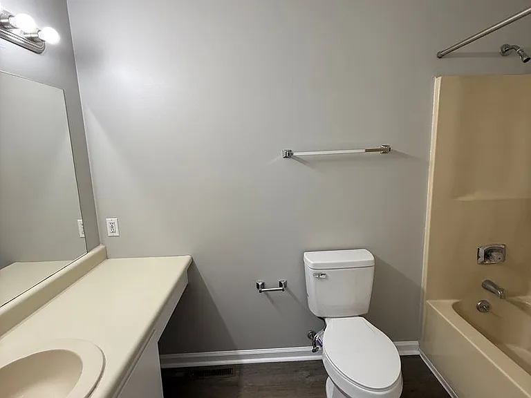 300 S David Ln — Photo 12