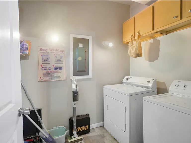 228 W McMillan St #1 — Photo 13