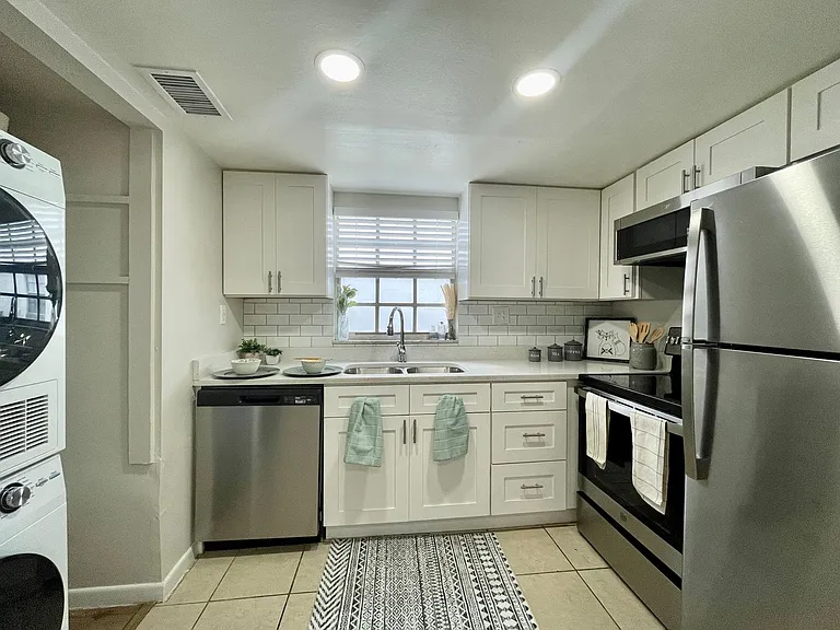 1223 Pamela St — Photo 19