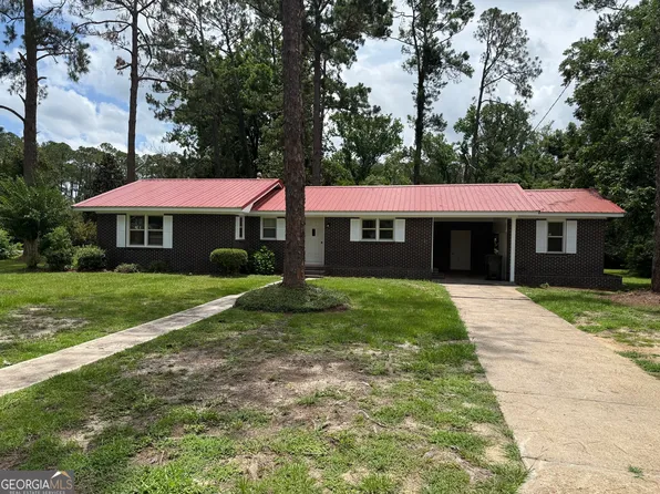 322 Magnolia Dr, Adel, GA 31620