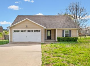 705 Hugh Hunter Rd, Oak Grove, KY 42262