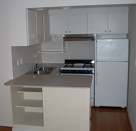 5th image of 5747 N Winthrop Ave APT 515