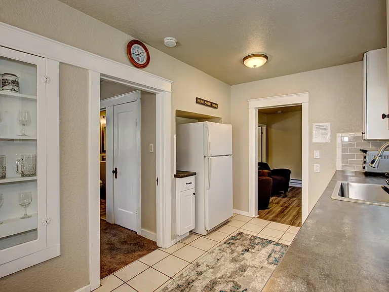 503 S Latah St — Photo 8