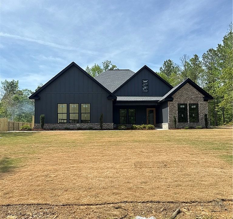1st image of 19014 White Oak Loop