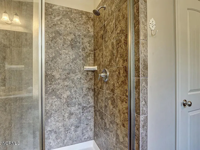 363 Belvedere Dr — Photo 27