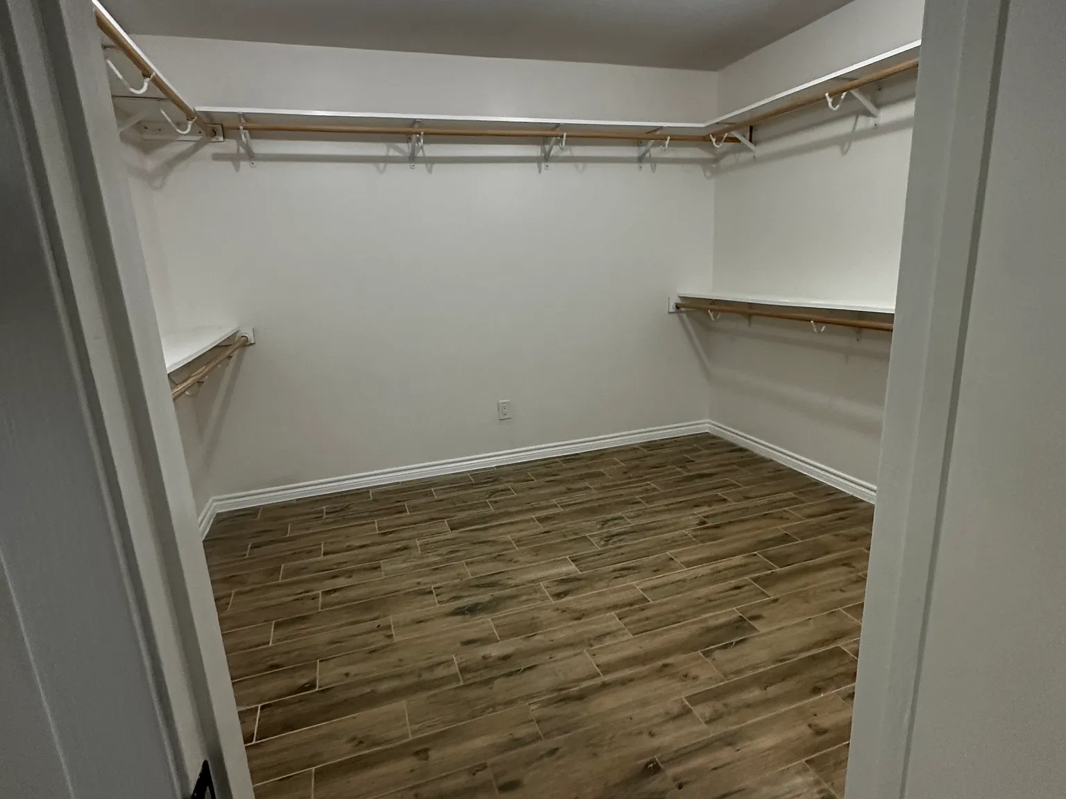 4 bed, 2.5 bath, 2630 sqft, $3,500 — Photo 4