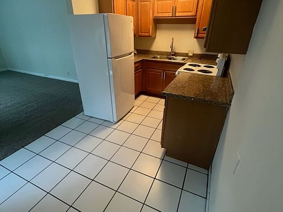 5th image of 30 N 13th St APT 5