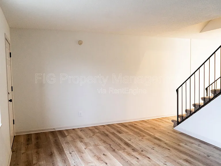 3120 Governor John Sevier Hwy E — Photo 2