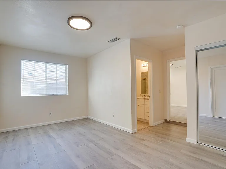 2524 Pemberton Ct — Photo 14