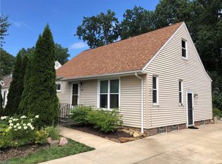 189 Brookfield Rd, Avon Lake, OH 44012