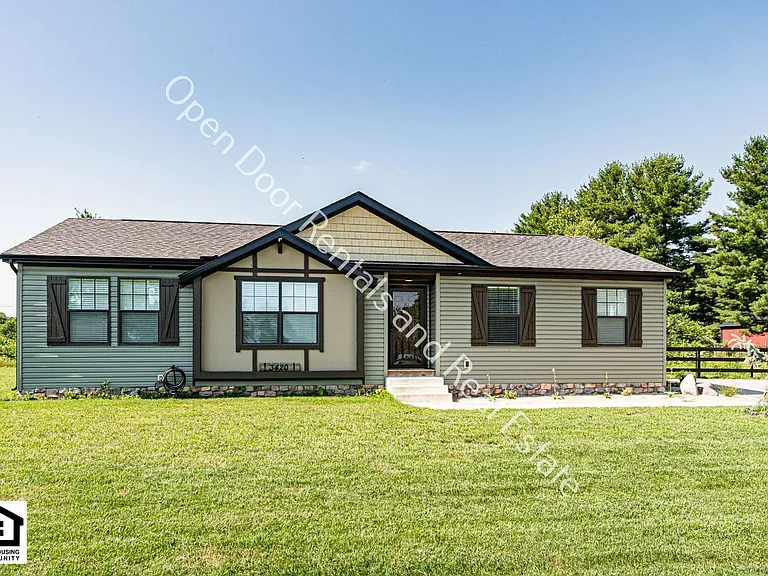 3420 S #1075E — Photo 1