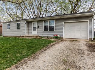 304 Briar Ln, Champaign, IL