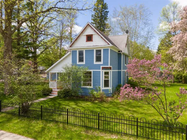 1005 NW 1st Ave, Grand Rapids, MN 55744