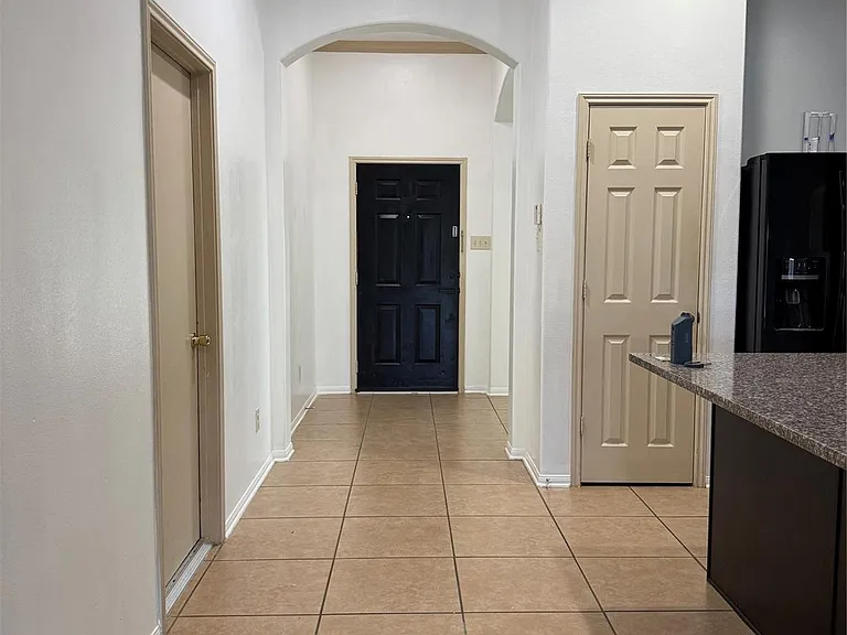 20710 Rainmead Dr — Photo 6
