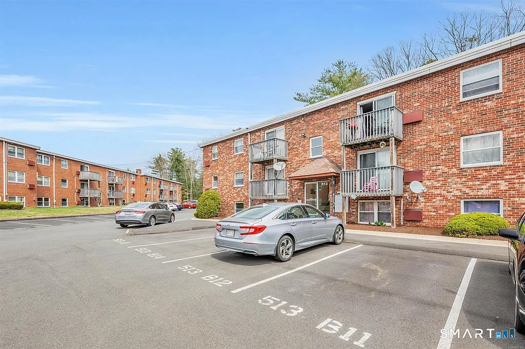 Building Photo - 513 Emmett St #B11