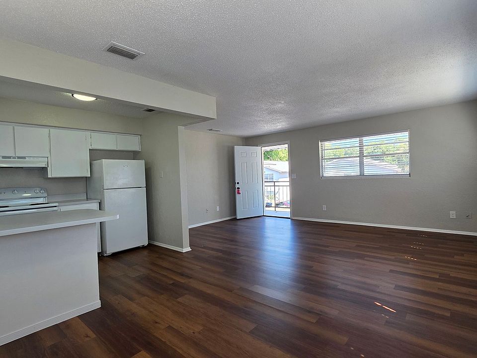 1st image of 313 Country Club Oval APT 7