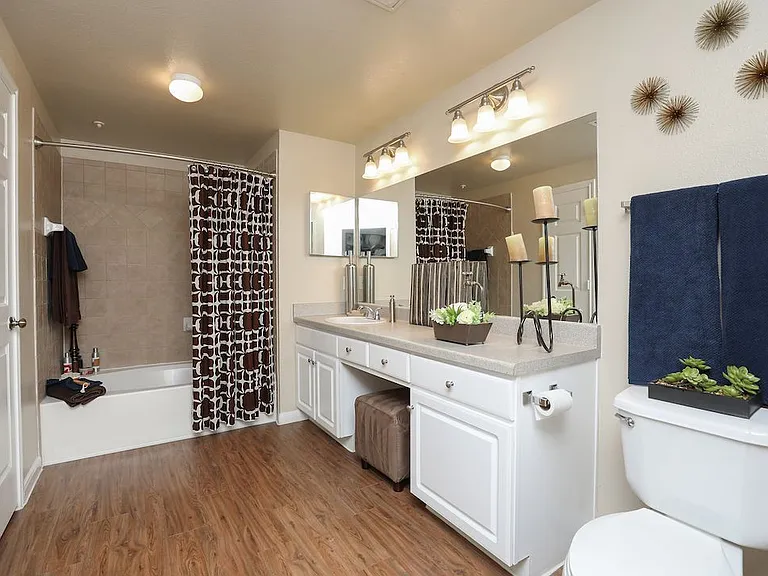 Enclave At Woodbridge — Photo 49