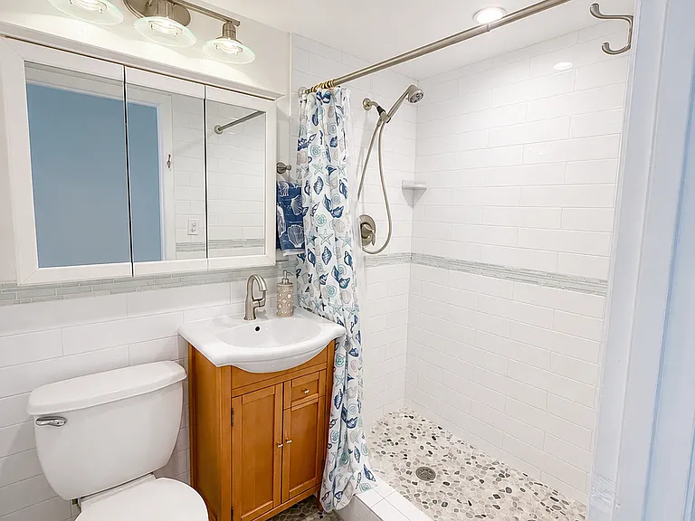 1413 SW 23rd Ave #1 — Photo 13