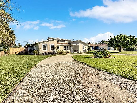 Oversized circular driveway
