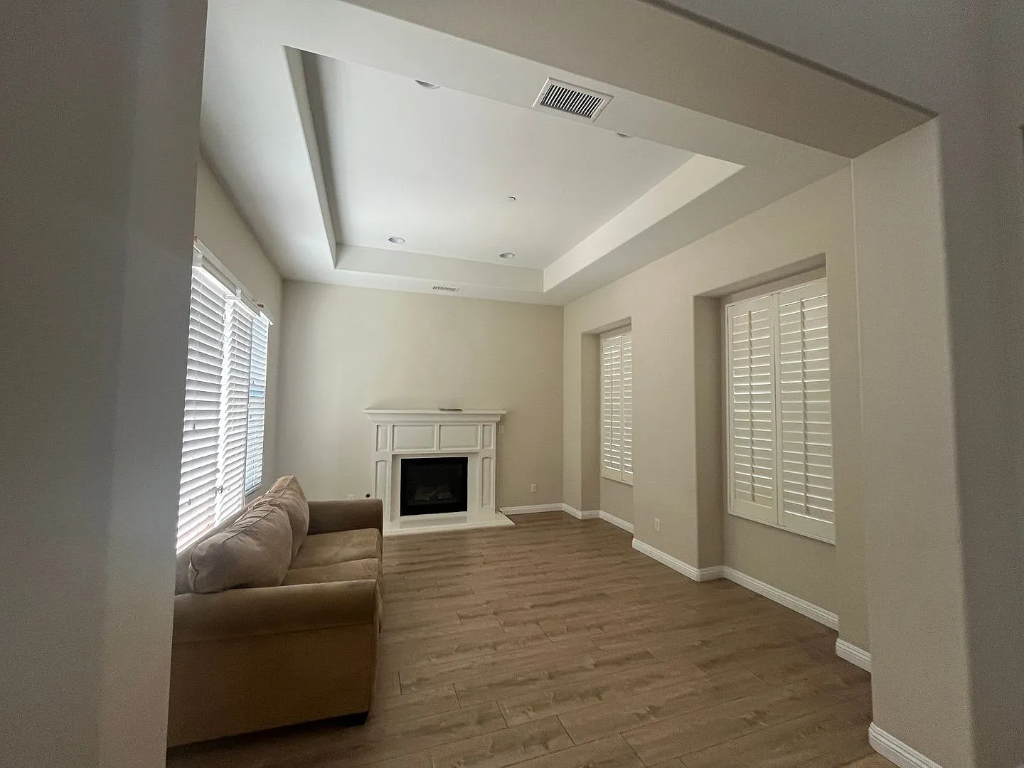 Beautiful San Dimas Home in Gated Community — Photo 2