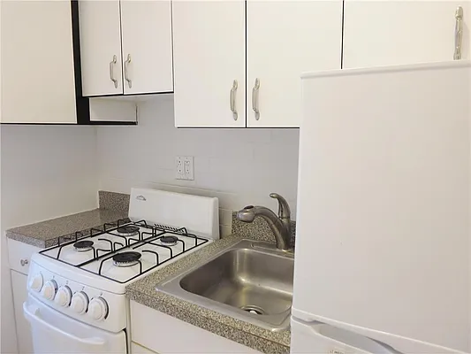 Rented by City & Suburban | media 18