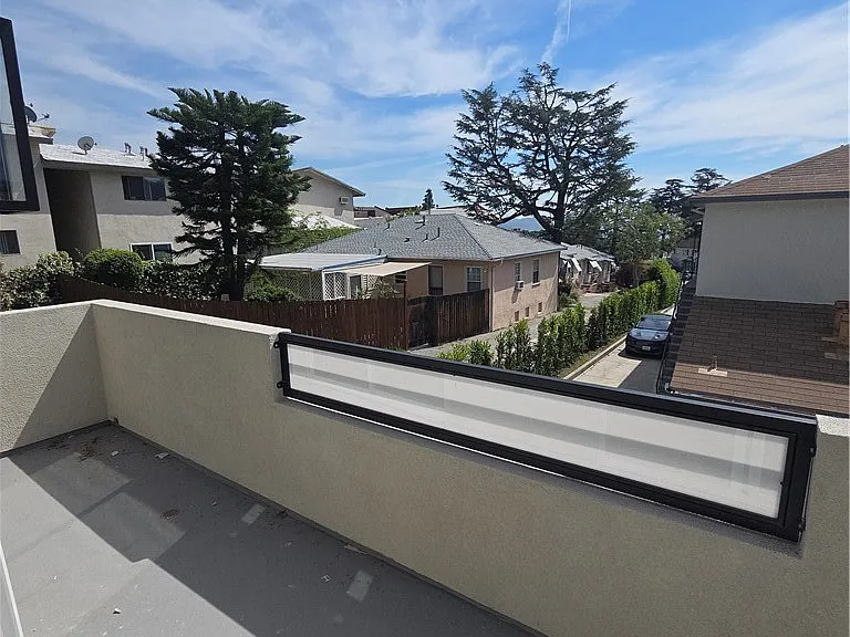 2515 B Foothill — Photo 17