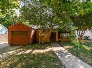 820 Edgefield Rd, Fort Worth, TX 76107