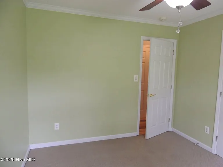 403 Jacqueline Dr — Photo 13