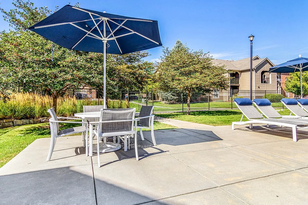 Legacy Heights Apartments — Photo 4