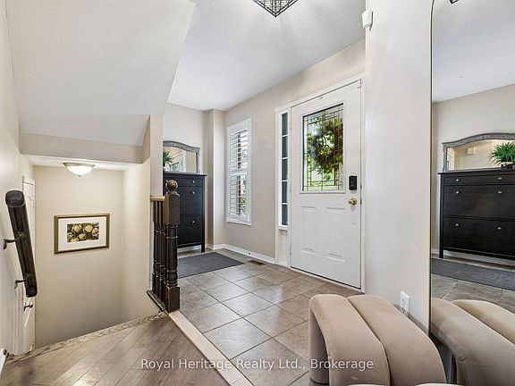 4th image of 59 Bayberry Ct