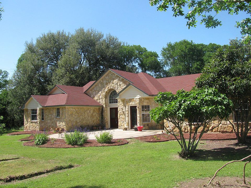 Secluded Country Living 