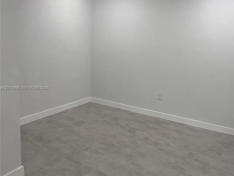 14950 S Spur Dr #0 — Photo 3