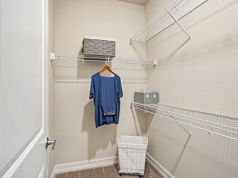 Lake Tavares Apartments — Photo 41