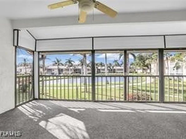 195 Cypress Way E APT 8, Naples, FL 34110