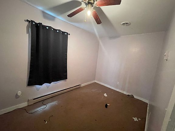5th image of 605 E North St