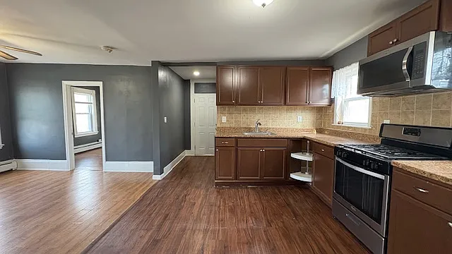 25 Baldwin Ave #3
