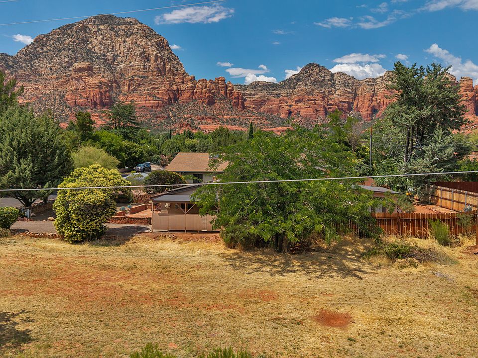 1st image of 10 YUCCA Drive #-
